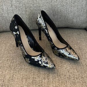 Nine West Fancy Pumps